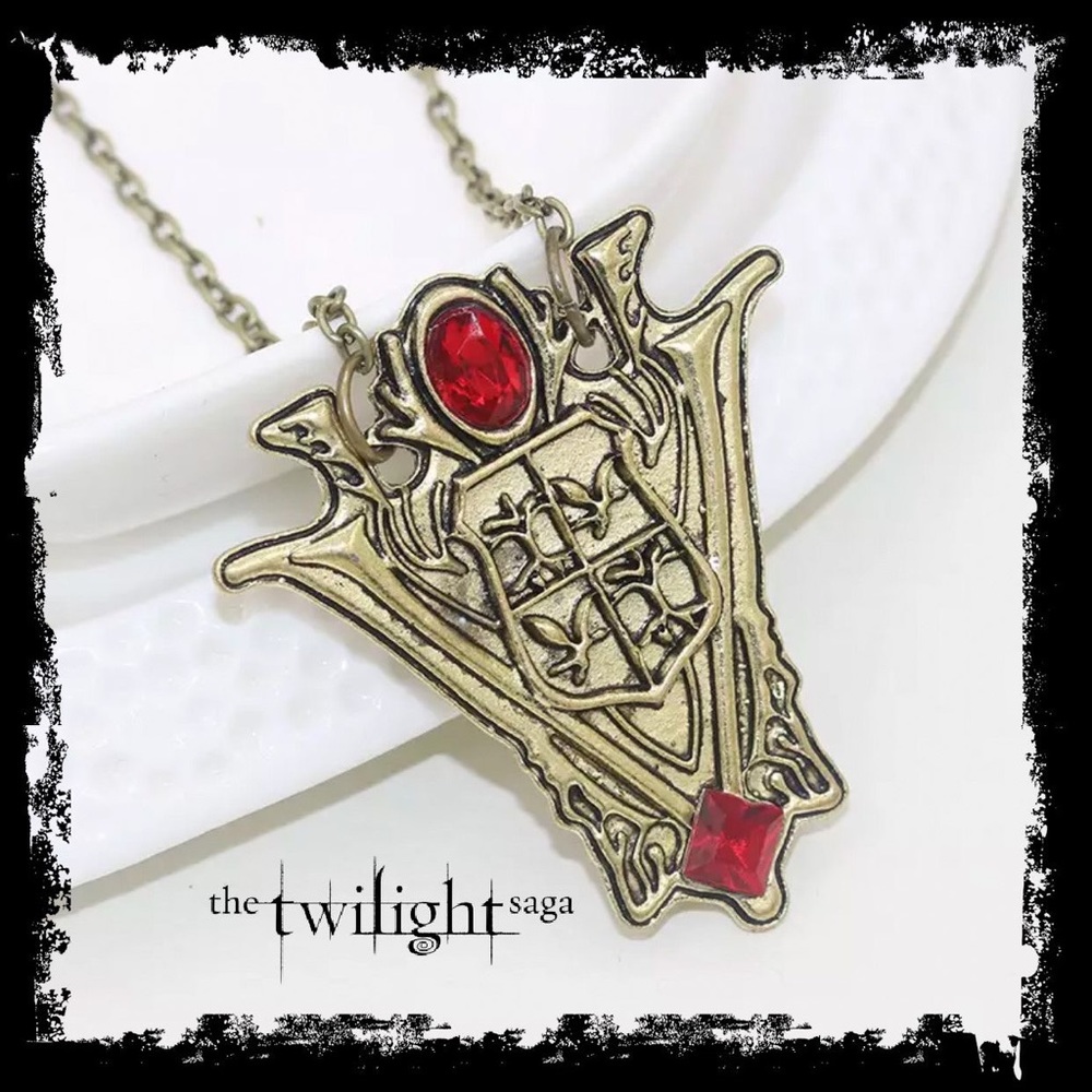 🆕 Twilight Saga Crescent Peak Clock Necklace - Picture 8 of 9